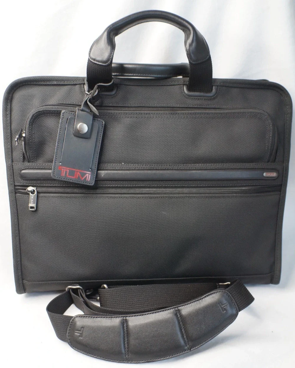 NWT! Tumi Black Slim Large screen Business Bag Portfolio Breif